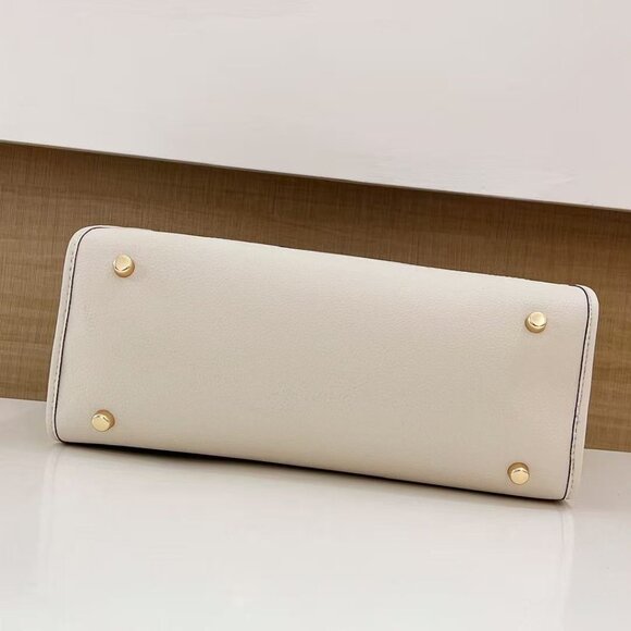 Coach canvas tote bag size 30*22*13cm - Picture 5 of 9